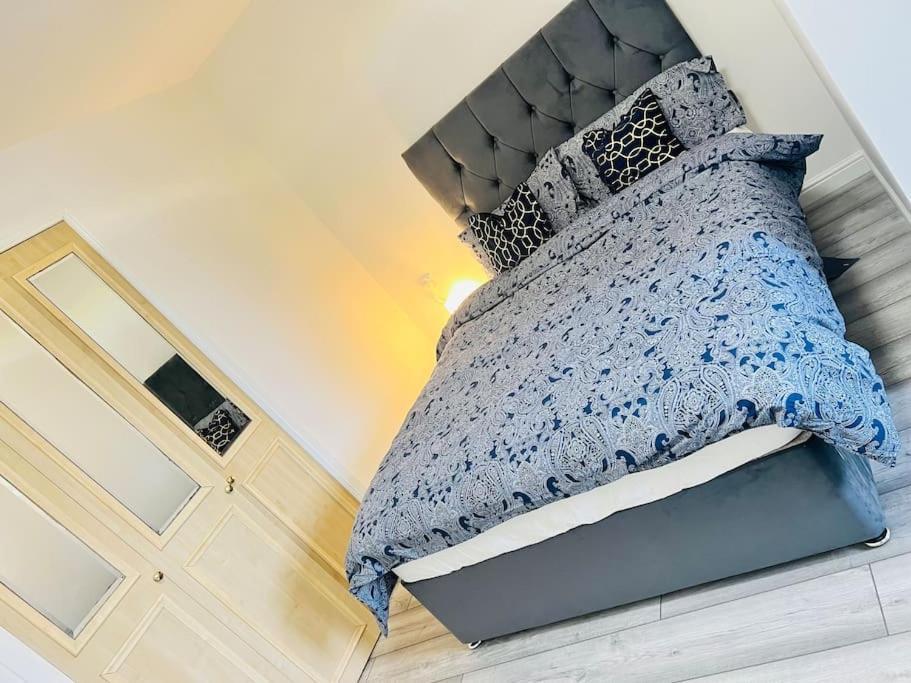 Superb 2 Bedroom Apartment With Free Parking Edynburg Zewnętrze zdjęcie